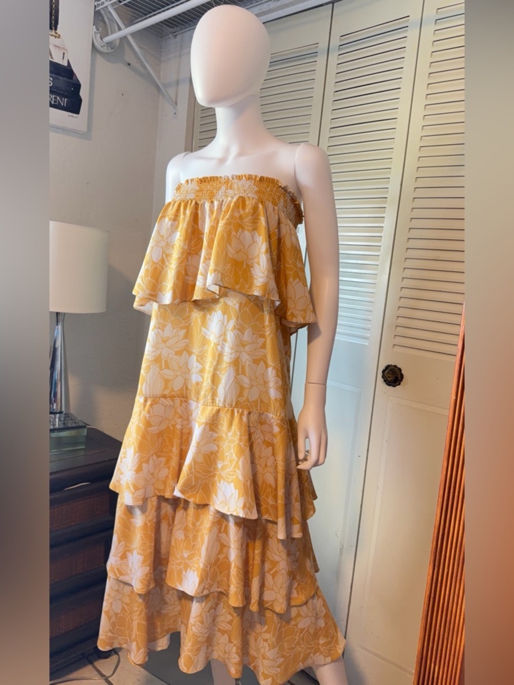 ALMADA Yellow Floral Tiered Off-Shoulder Maxi Dress size L